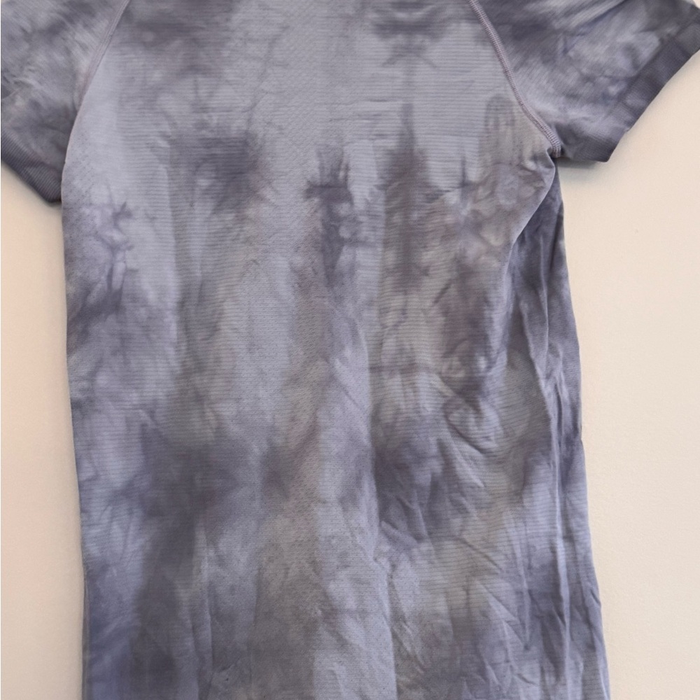 Lululemon Swiftly Tech Gray Tie-Dye Short Sleeve Shirt - Picture 3 of 7
